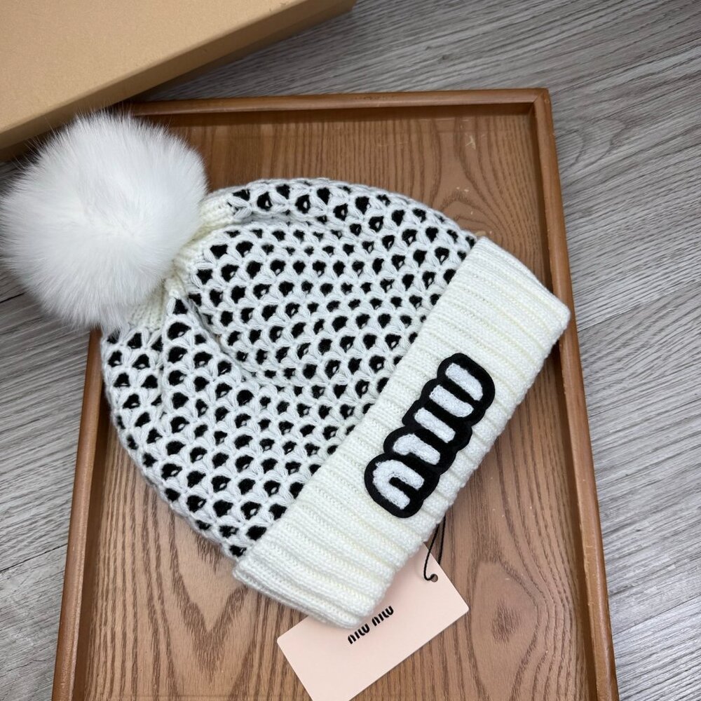 Miu Miu White Knit Beanie - image 2